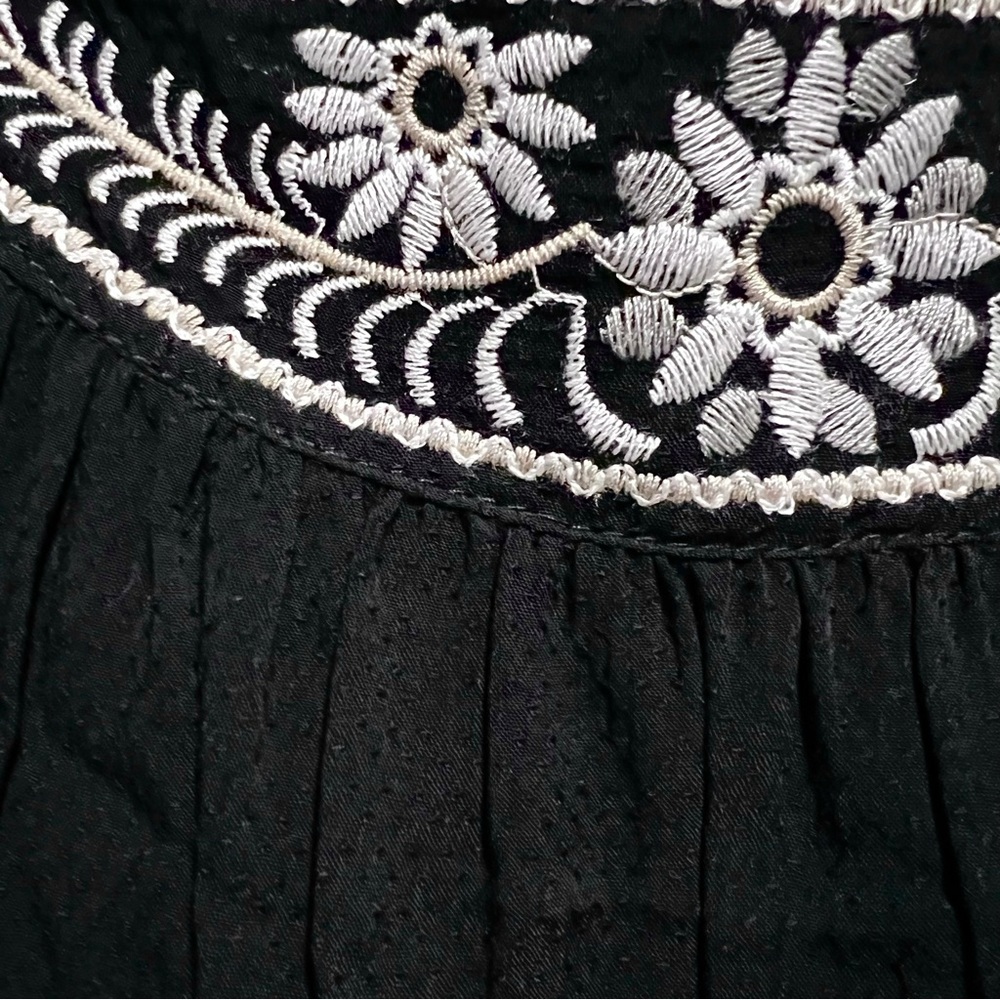 Max Studio Ruffle Sleeve Embroidered Dress - Picture 6 of 6